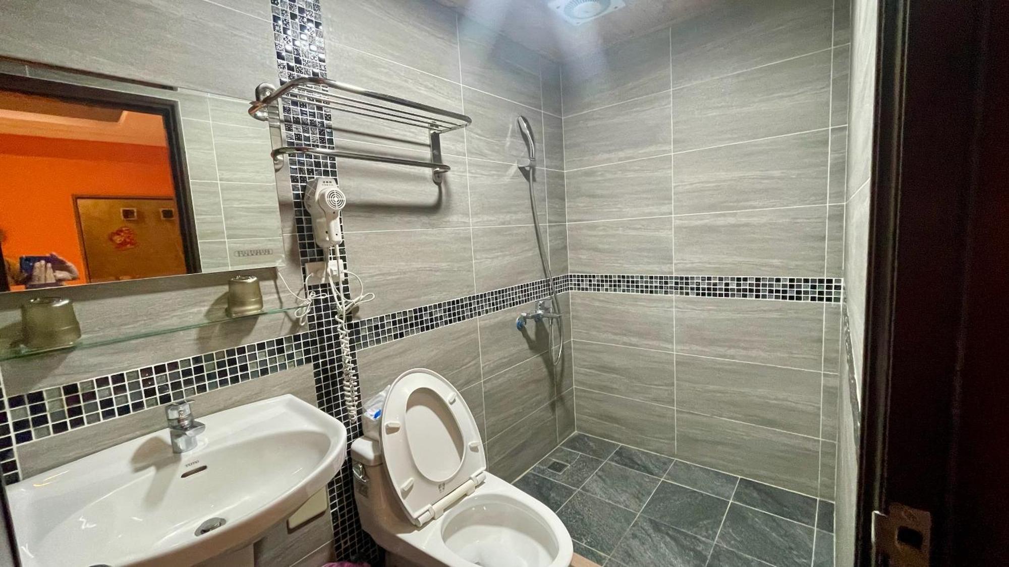 Honey House Apartment Luodong Exterior photo